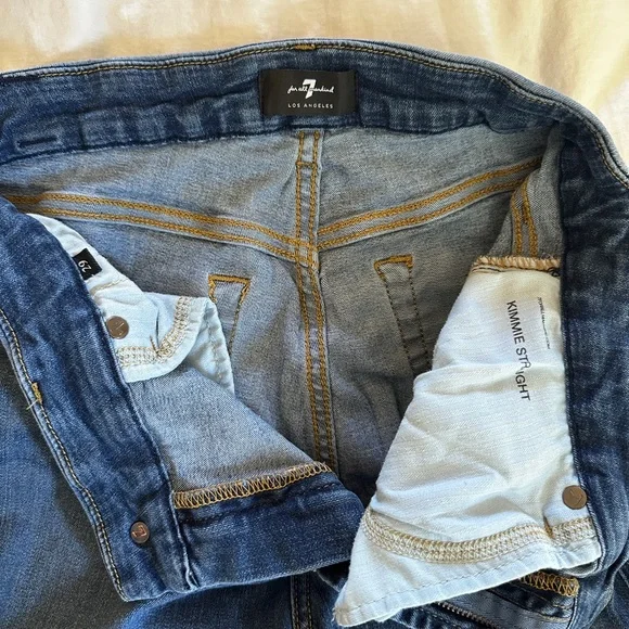 7 For All Mankind Kimmie Straight Leg Jeans - Picture 4 of 9